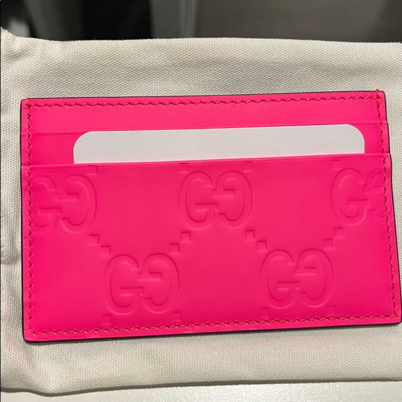 NWT Limited Edition Gucci Pink Neon Card Case Holder - RARE - Picture 1 of 15